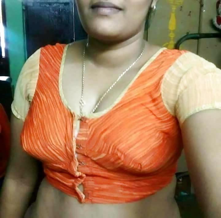 25P Tamil aunty Tits show