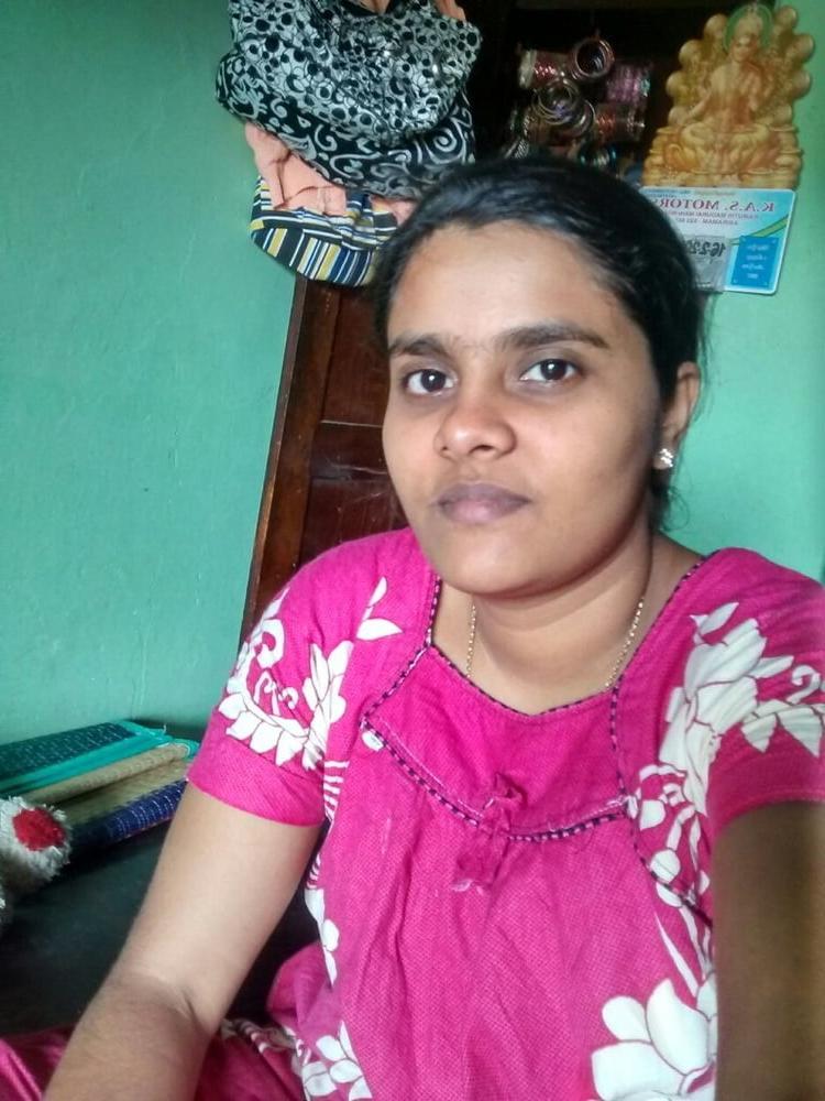 25P Tamil aunty Tits show