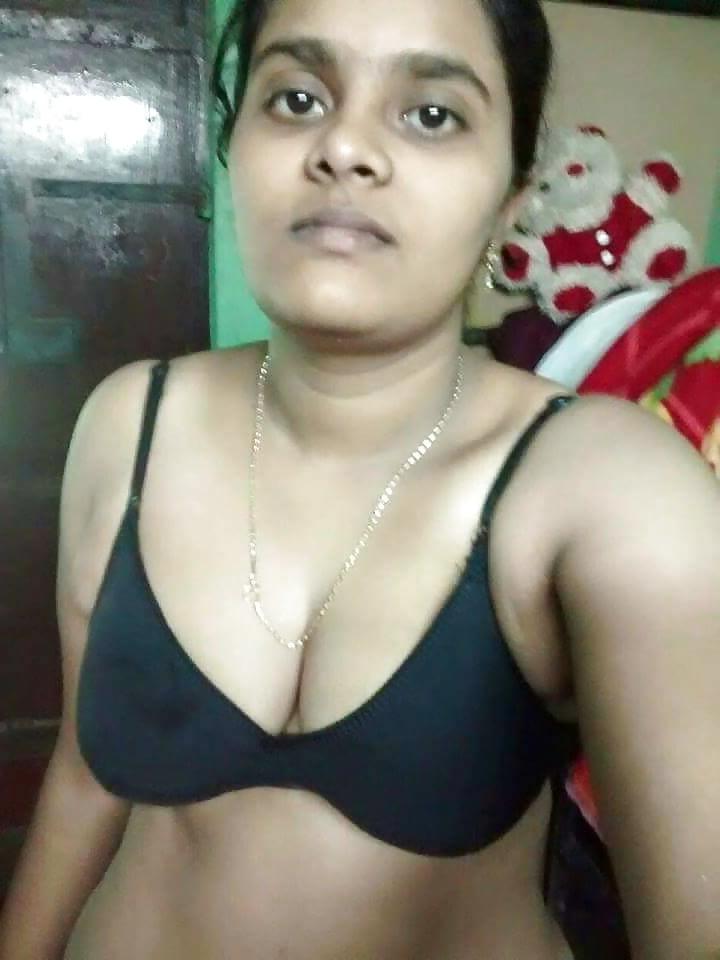25P Tamil aunty Tits show