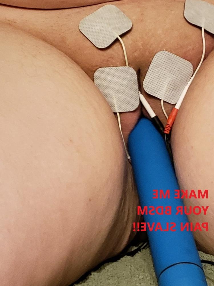 25P ring gagged naked slave!!