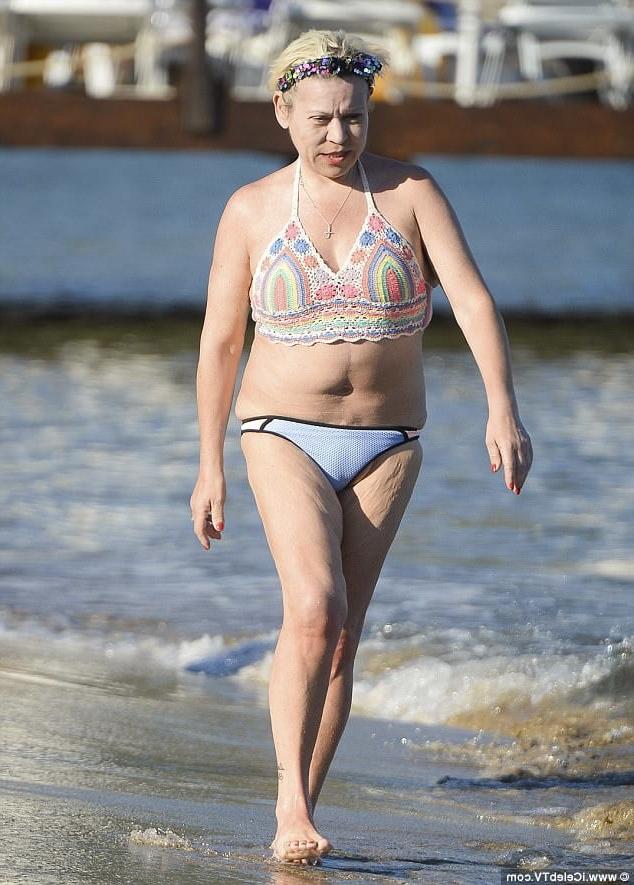 22P Jelly belly Tina Malone