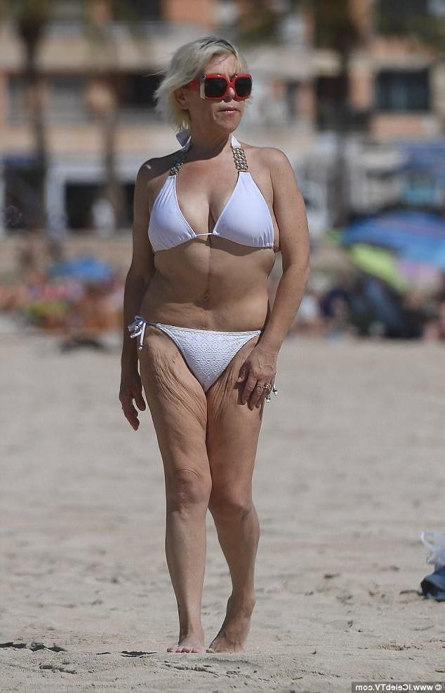 22P Jelly belly Tina Malone
