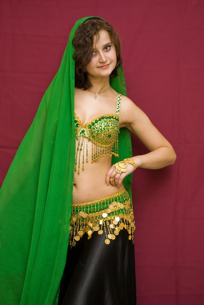25P Belly Dancers