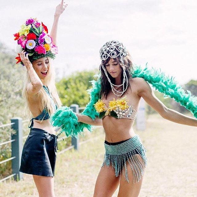 25P Belly Dancers