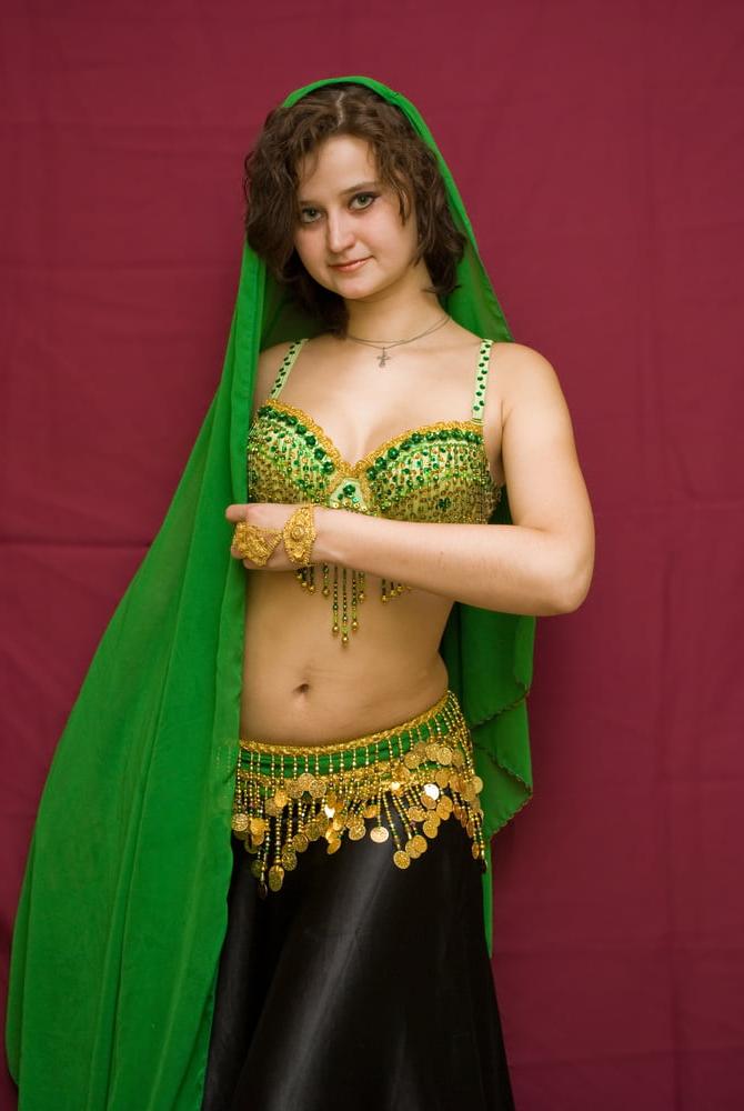 25P Belly Dancers