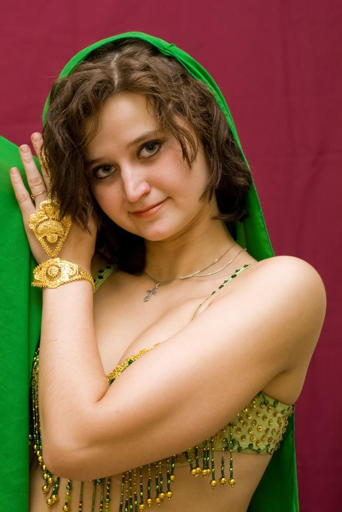 25P Belly Dancers