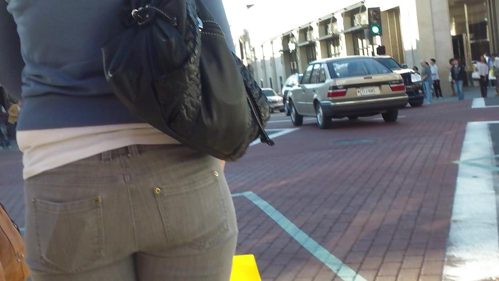 25P Sexy teen ass & butts in tight jeans 
