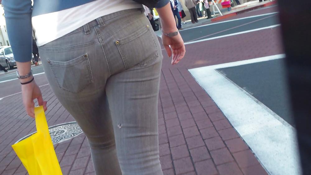 25P Sexy teen ass & butts in tight jeans 