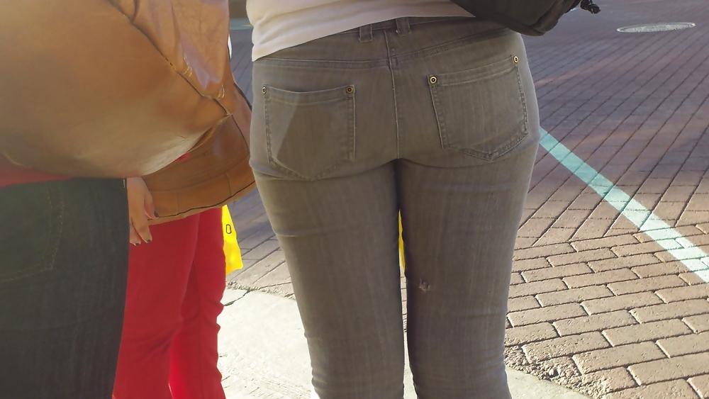 25P Sexy teen ass & butts in tight jeans 