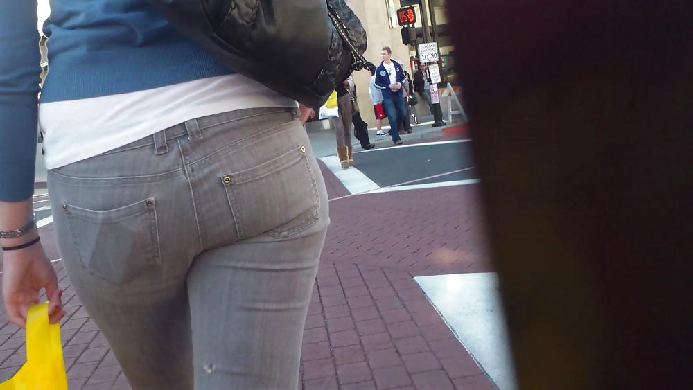 25P Sexy teen ass & butts in tight jeans 