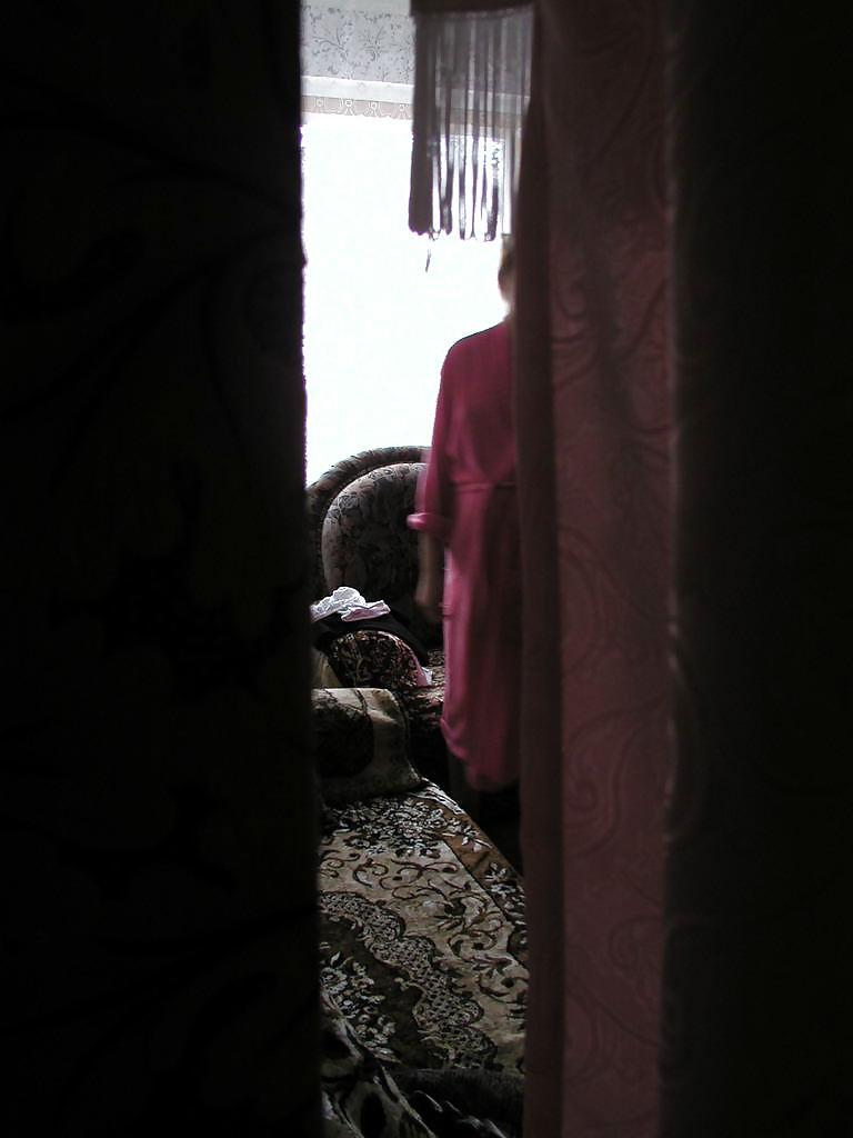 25P Pregnant Girl Voyeured Changing