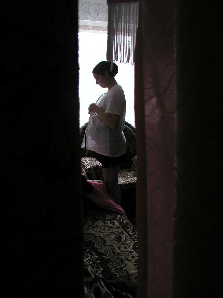 25P Pregnant Girl Voyeured Changing
