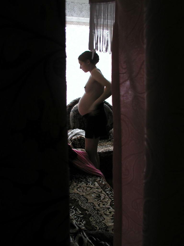 25P Pregnant Girl Voyeured Changing