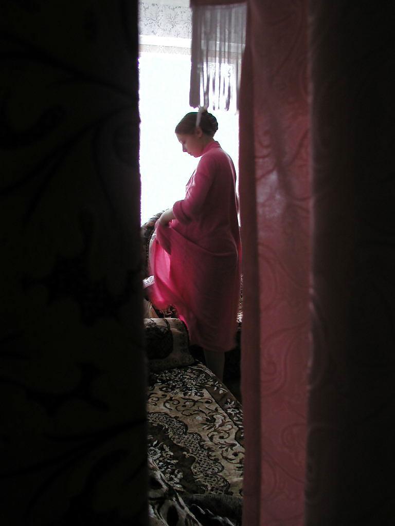 25P Pregnant Girl Voyeured Changing