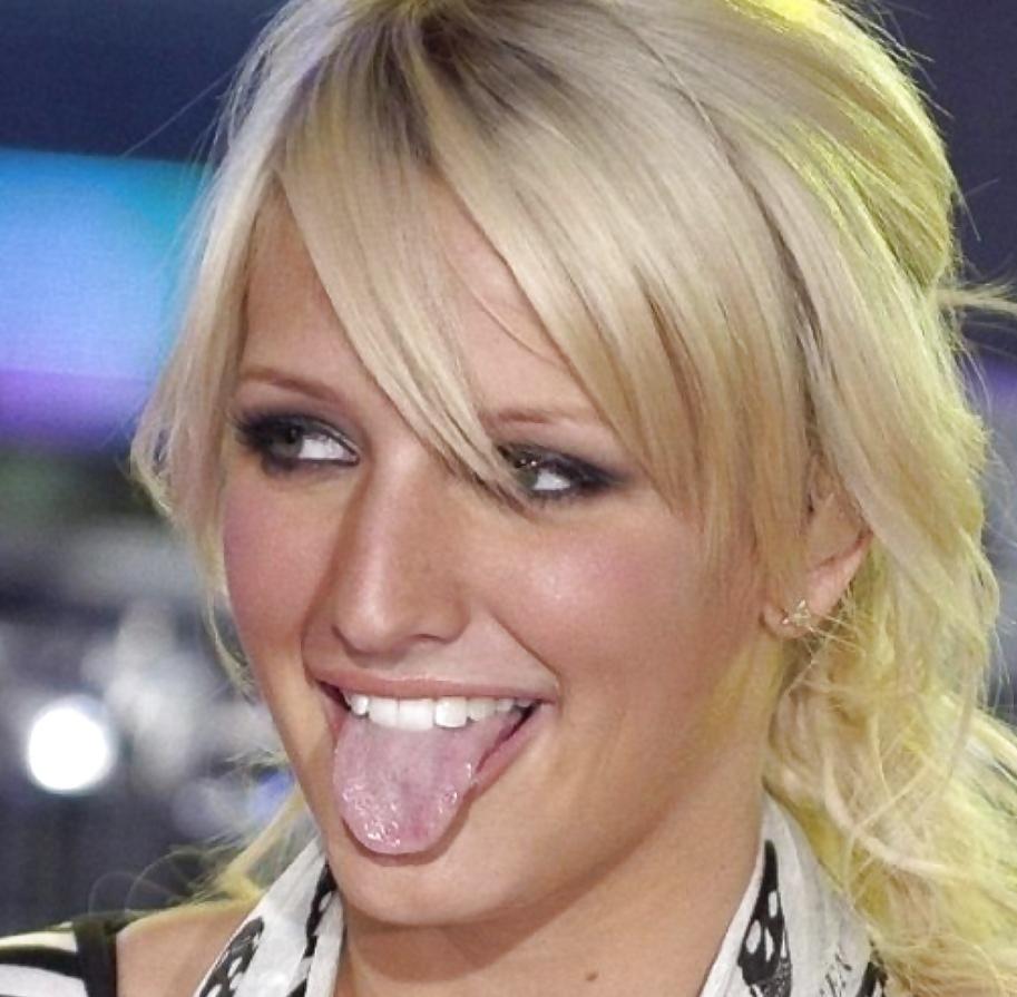 25P Tongues are so sexy, covered or uncovered