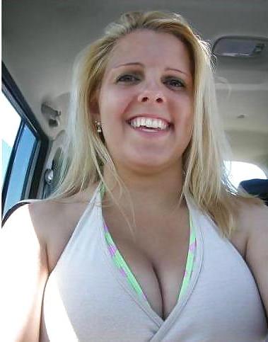 25P Cleavage in car