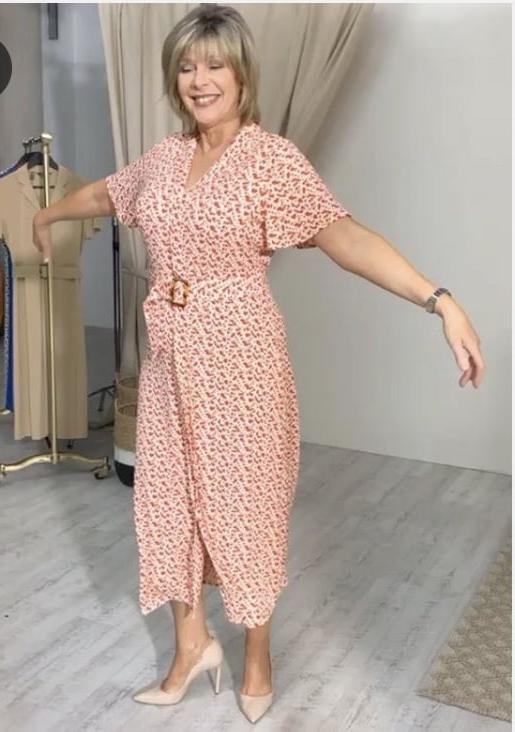 25P Cougar Town- Ruth Langsford pt.13
