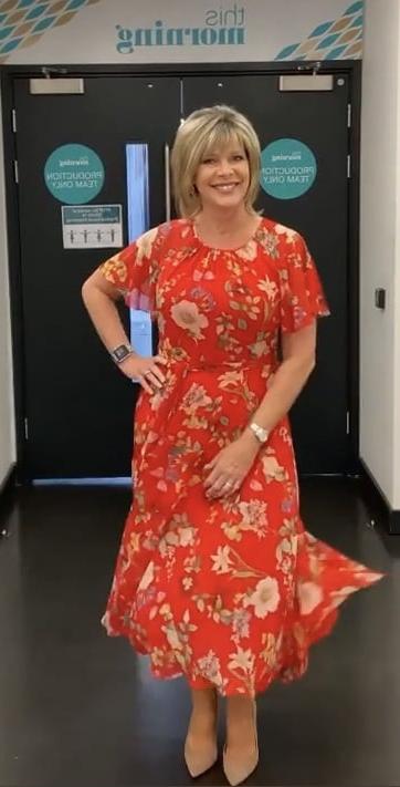25P Cougar Town- Ruth Langsford pt.13