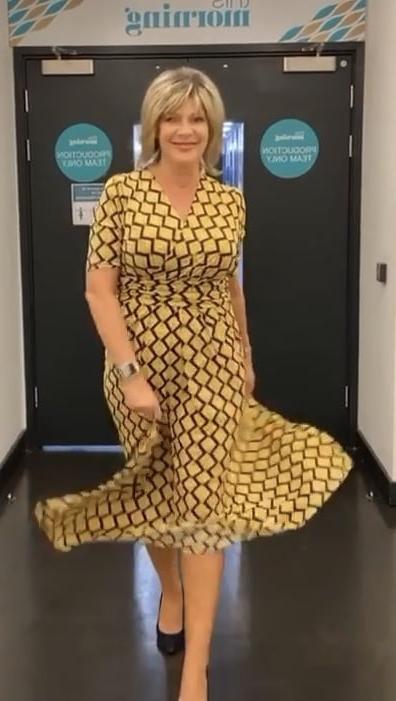 25P Cougar Town- Ruth Langsford pt.13