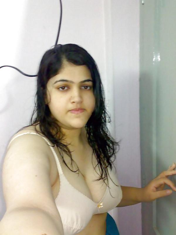11P Shy lady