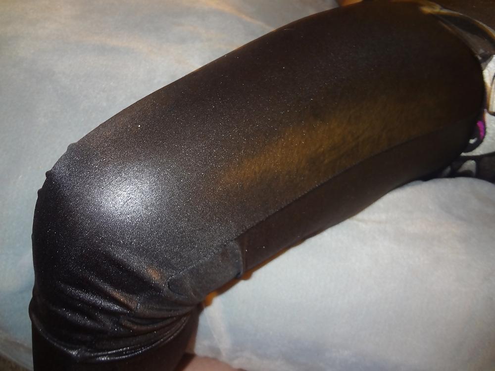 25P Shiny Leggings.Panties.Cum