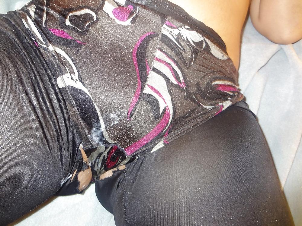 25P Shiny Leggings.Panties.Cum