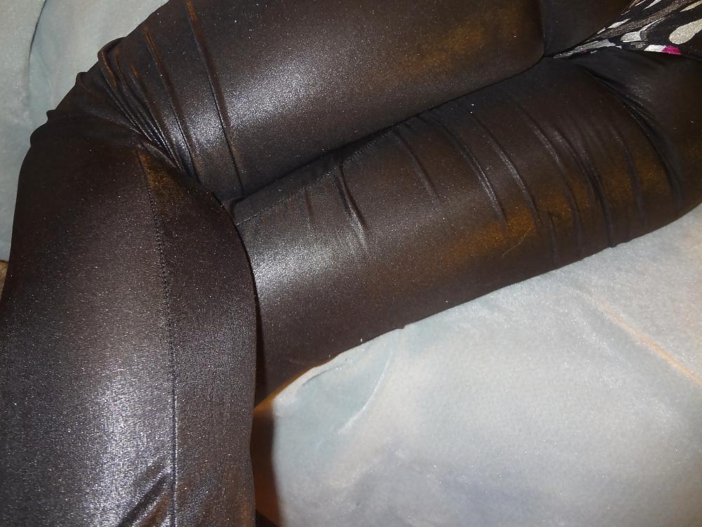 25P Shiny Leggings.Panties.Cum