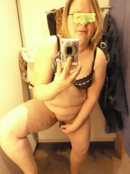 25P Ladies like to show off (4)