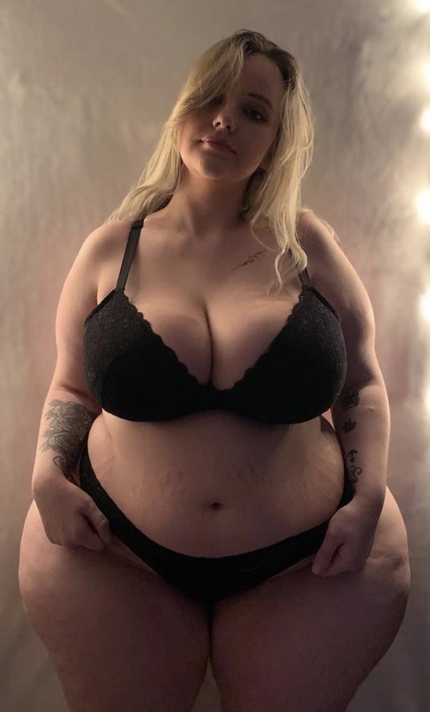 25P Girls I Would Blast Huge Loads Inside BBW Pawg Belly Hang #2