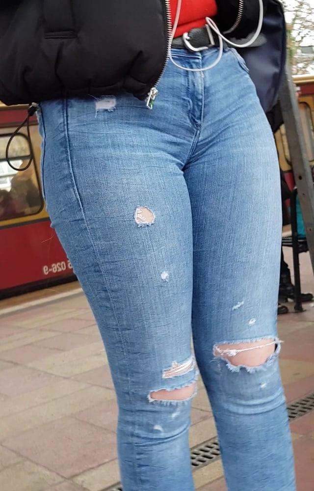 25P Camel Toe 26
