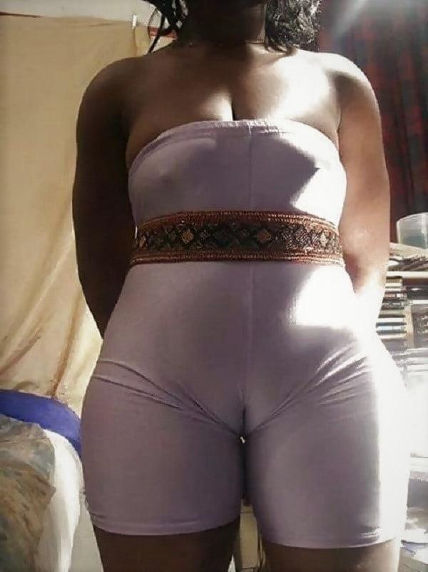 25P Camel Toe 26