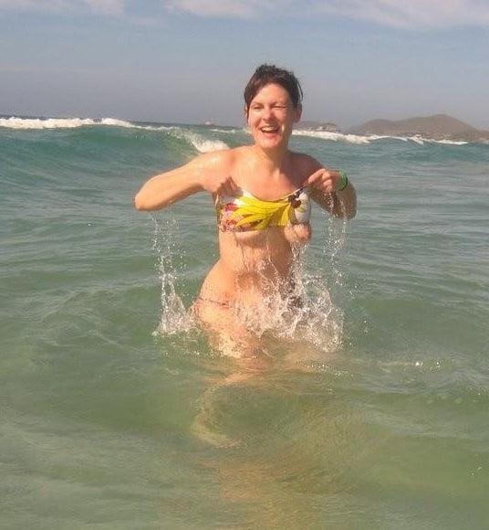 25P Show me your tits 118.