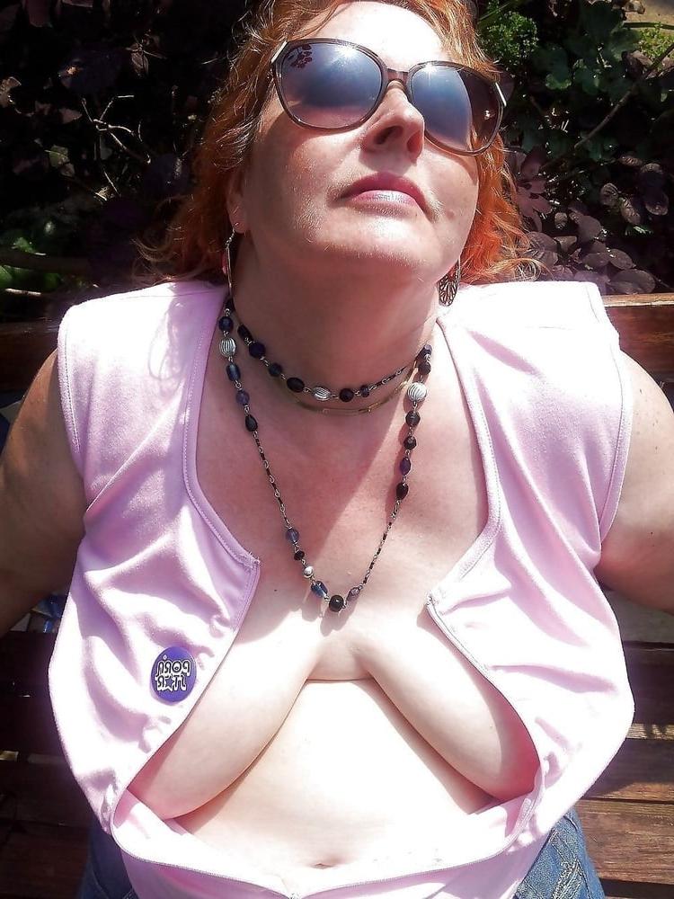 25P Show me your tits 119.