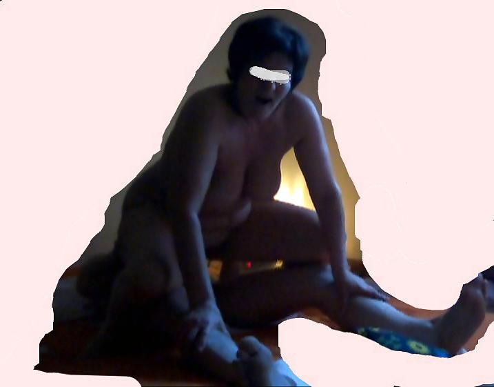 11P My aunt's friend 58 y.o.: THE BEST MASSEUSE!!! (2 of 3)