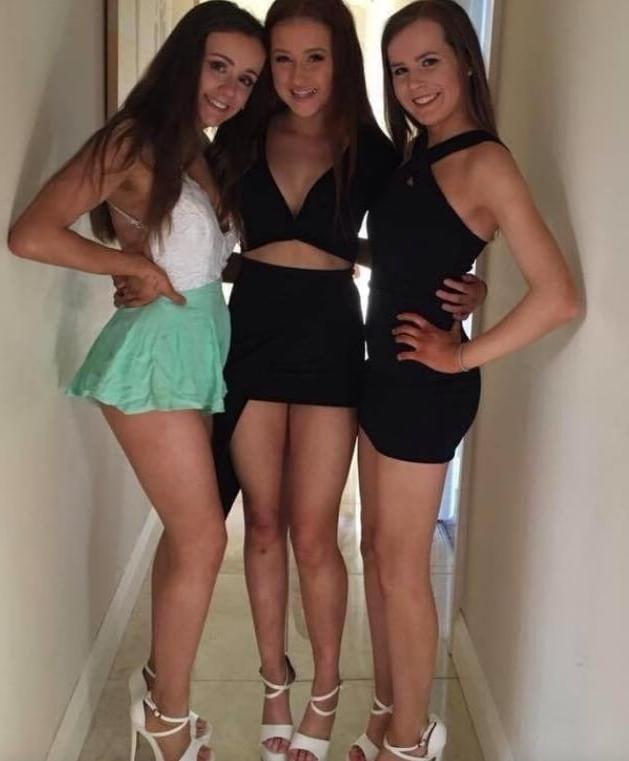25P Leg Show 112