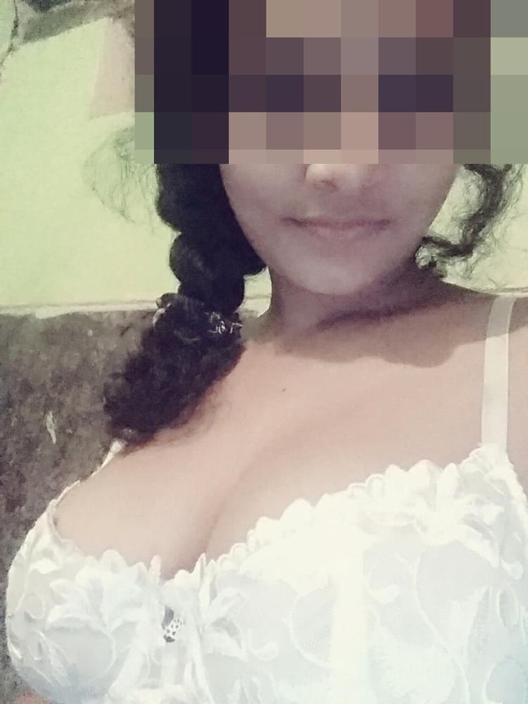 21P Sri Lankan Girl Friend 02