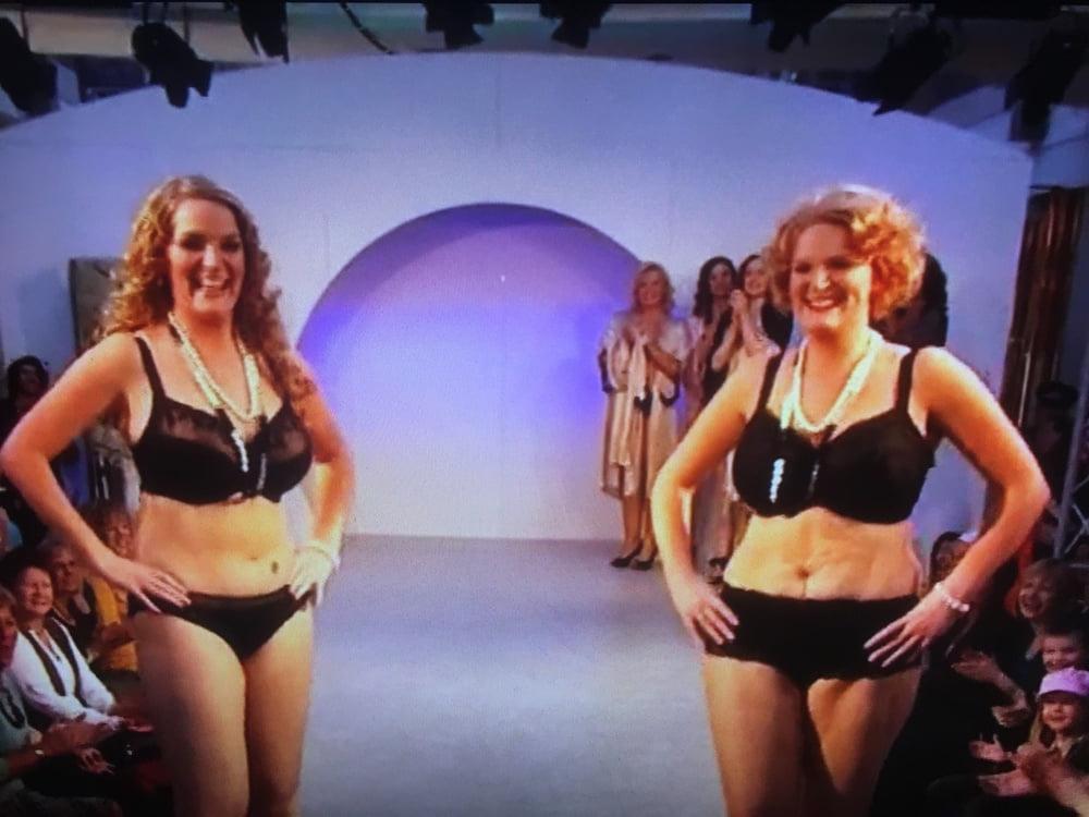 25P Suzy and Jeannie's Catwalk Show
