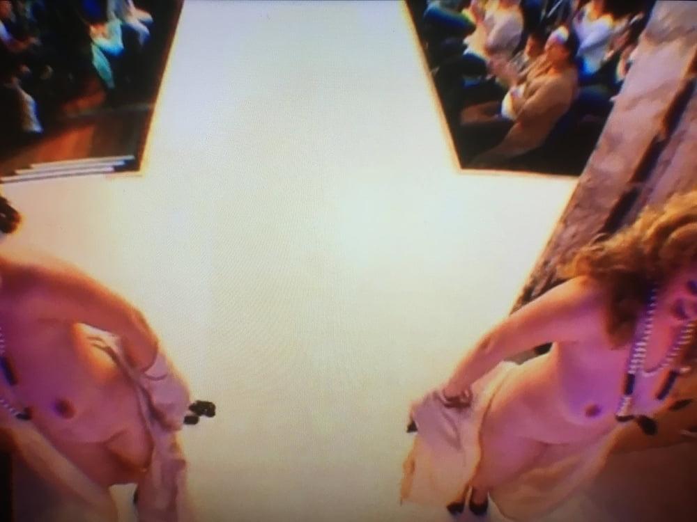 25P Suzy and Jeannie's Catwalk Show