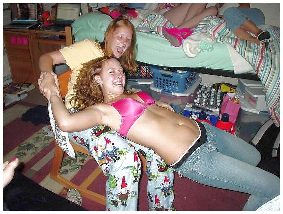 25P Queens in jeans CIV - Hand- and Blowjobs