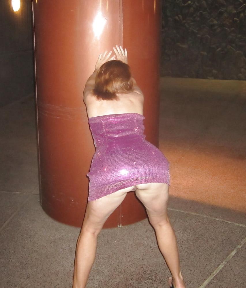 25P Bend Over Flash 107