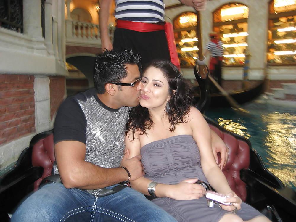 20P Sexy indian couple