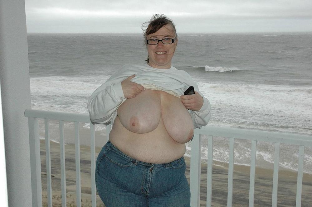 25P Show me your tits 117.