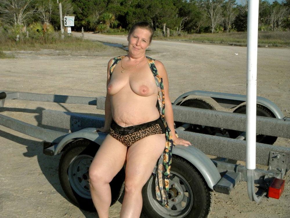 25P Show me your tits 117.
