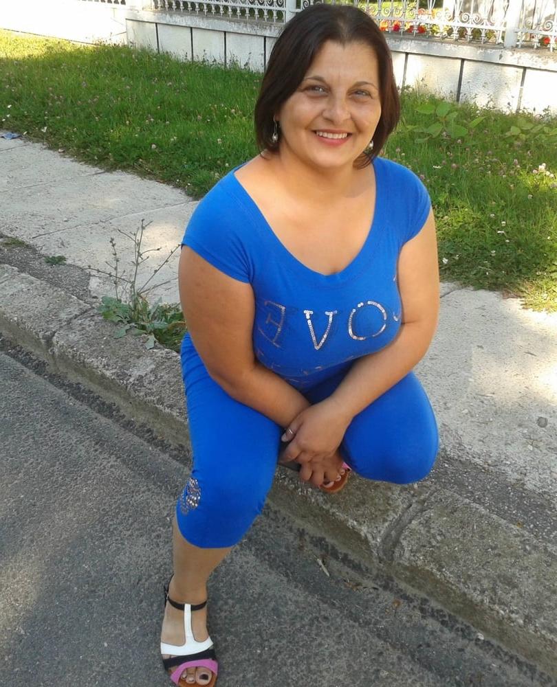 25P ROU ROMANIAN MILFS 64 ROMANIAN HOUSEWIFE