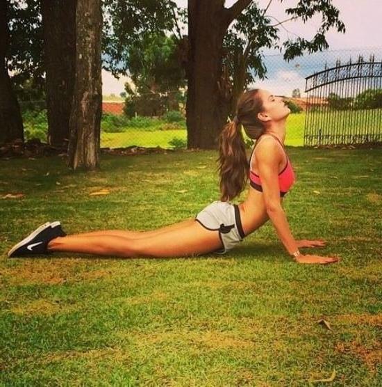 25P She's Athletic - 1