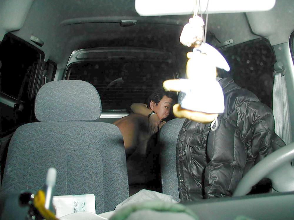 25P Caught having a little car sex (Japan)