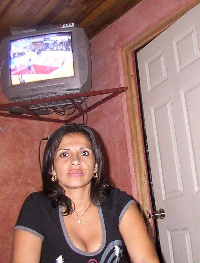 25P 3. Costa Rican couple