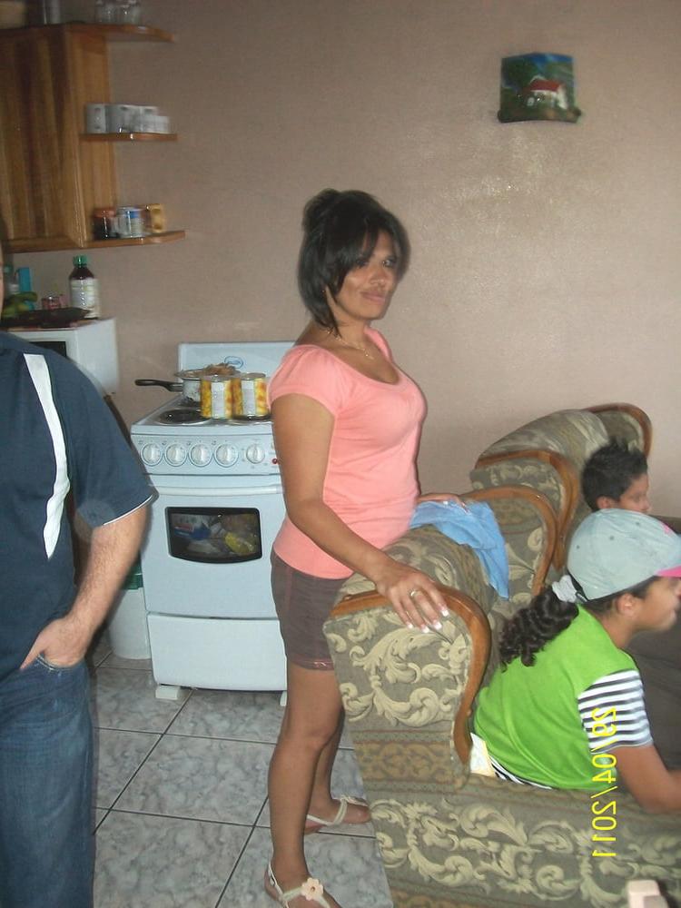 25P 3. Costa Rican couple
