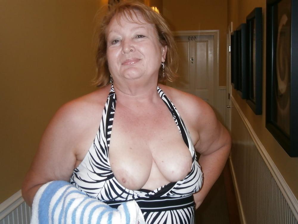 25P Show me your tits 115