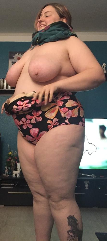 25P Show me your tits 111.